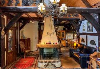 Wohnen im Denkmal: 6 Zimmer Reet-Fachwerkscheune  mit Gästehaus & große Scheune
