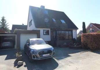 Individuelles, ruhiges Einfamilienhaus mit Einliegerwohnung, Wintergarten, Kamin, Vollkeller& Garage