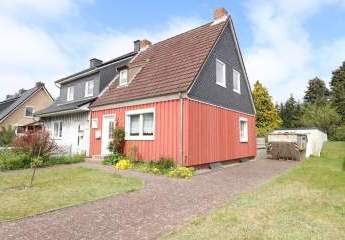 Holzhaus mit Geschichte und viel Potenzial in ruhiger Wohnlage von Bordesholm