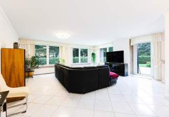 Familientraum mit Zukunft: Bungalow mit Wärmepumpe, PV-Anlage, Schwimmbad & großzügigem Raumangebot