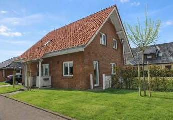 Exzellentes Einfamilienhaus in Top Lage von Cuxhaven-Sahlenburg, Carport und Wohnmobil-Stellplatz