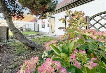 Behagliches Einfamilienhaus mit Balkon, Kamin & Nebengebäude - perfekt für ruhiges, zentrales Wohnen