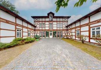 Historisches Fachwerkjuwel mit 1.500 m²: Wohnen, Gewerbe oder Ferienwohnungen an der Elbe