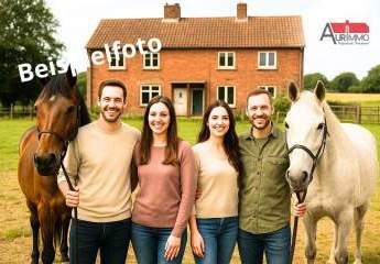 Doppelhaus mit zwei Wohnungen und Grünland am Haus