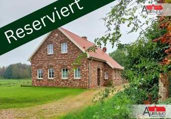 Traumlage trifft moderne Bauqualität - neuwertiges EFH