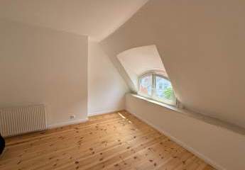 3 Zimmer zum Wohlfühlen - saniert und vermietet für Kapitalanleger oder spätere Eigennutzung