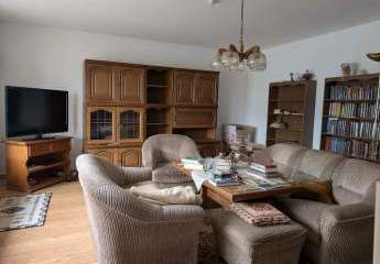 Großzügiges Wohnen in Varel - Platz genug für Hobbies, Heimkino, viele Gäste oder die große Familie