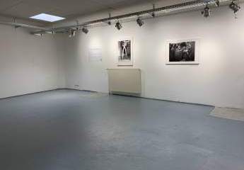 City-Lage: Ladengeschäft mit angrenzender Halle. Langfristige Mieteinnahmen oder Umbau zu Wohnungen?