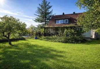 Großzügiges Einfamilienhaus mit Pool, Werkstatt & Lagerhalle in idyllischer Lage!