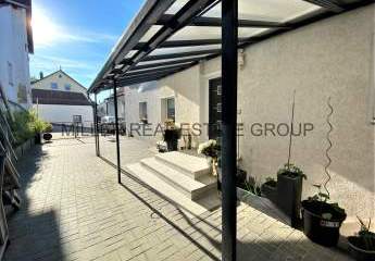 Modernisiertes Zweifamilienhaus mit zwei Wohneinheiten, Terrassen & Garten in ruhiger Lage von Altmannstein!