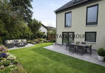 Exklusive Neubau-Doppelhaushälfte in Ingolstadt-Hagau - A+ Energie, Luxus-Ausstattung, Atelier & Traumgarten!