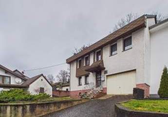 Völklingen-Lauterbach: Attraktives Einfamilienhaus, ca. 155 m² Wfl., Wärmepumpe, Garage und Sauna