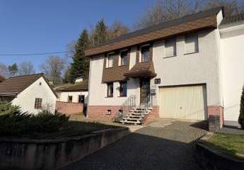 Völklingen-Lauterbach: Attraktives Einfamilienhaus, ca. 155 m² Wfl., Wärmepumpe, Garage und Sauna