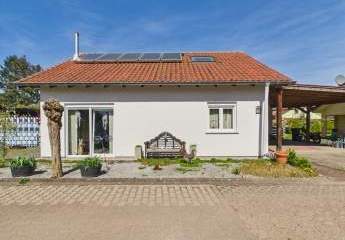 Naturnahes Wohnen (ca. 130 m²), auf dem Litermont mit eingezäuntem Garten, Carport und Stellplatz