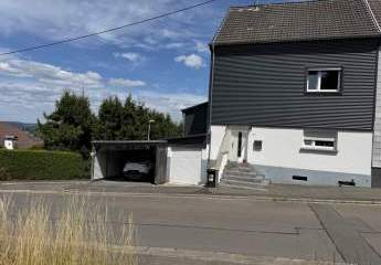 Quierschied-Göttelborn: Familiendomizil mit großer Dachterrasse ca.90 m² und einer ca. 156 m² Wfl.