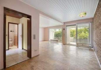 Sofort frei in Longerich: 4-Zimmer-Erdgeschosswohnung mit 105 m² & gr. Loggia & Gartenzugang