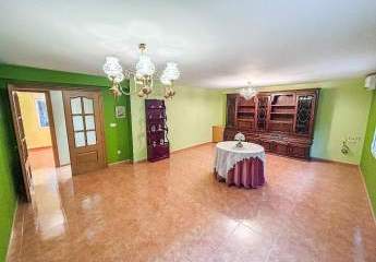 Diese Erdgeschosswohnung in Almansa steht nun zum Verkauf...