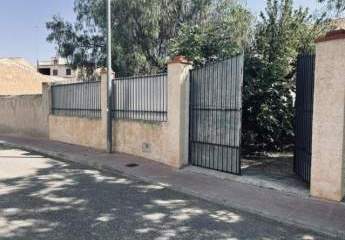 Dieses große Dorfhaus befindet sich in Algueña, einer kle...