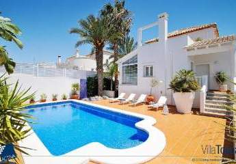 Stilvolle Villa mit 5 Schlafzimmern und privatem Pool, 5 ...