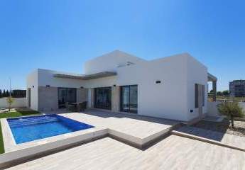 3 Schlafzimmer, 2 Bäder Moderne Villa in Daya Nueva