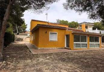 Diese wunderschön renovierte Villa befindet sich auf eine...