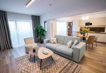 Exklusive 2-Zimmer-Wohnung mit Balkon und EBK in Wedding, Berlin