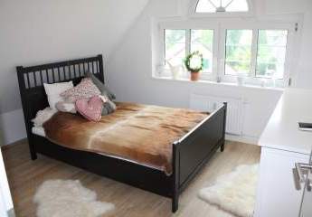 Stilvolle 3-Zimmer-Altbauwohnung mit offener Galerie –Tolle Wohnatmosphäre in ruhiger Lage