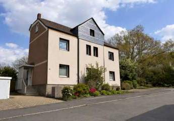 Freistehendes Zweifamilienhaus in Kirchhörde-Selbst einziehen oder vermieten