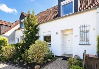 Gestalten Sie Ihr Familienglück – RMH mit Garten, Kamin und Raum für Träume