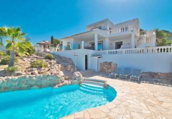 Schöne Meerblickvilla in fussläufiger Nähe zum Strand in Santa Ponsa