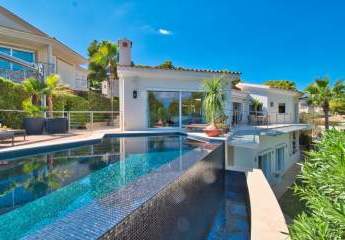 Villa mit Meerblick in begehrter Wohnlage von Nova Santa Ponsa