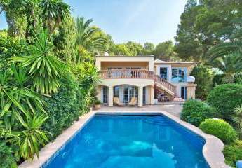 Sehr gepflegte mediterrane Villa mit tollem Meerblick und absoluter Privatsphäre