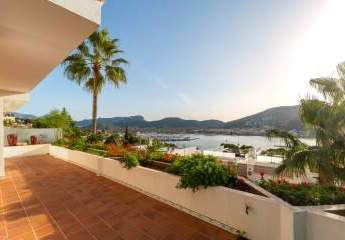 Wohnung mit Renovierungspotenzial und Meerblick in Port d'Andratx