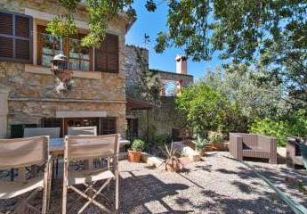 Landhaus mit idyllischem Panoramablick in Andratx