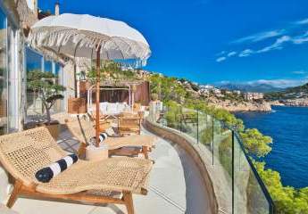 First-Line-Living: Terrassenwohnung am Meer auf La Mola