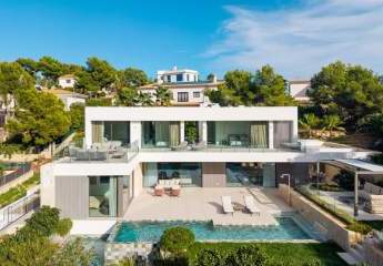 Exklusive Villa mit repräsentativem Ambiente und großzügigem Grundstück in Cala Vinyes