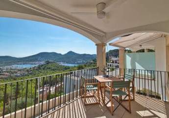 Luxuriöse Wohnung in moderner Anlage mit Hafenblick in Port d´Andratx