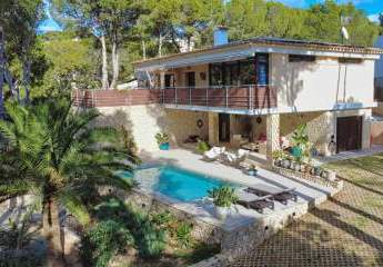 Stilvolle Villa in Costa de la Calma mit Teilmeerblick und strandnaher Lage (ca. 100 m)