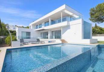 High-End Villa mit Meerblick, 2 Pools & 6 Schlafzimmern in Santa Ponsa