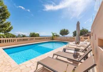 Teilweise renovierte Villa mit schönem Meerblick in Costa d'en Blanes