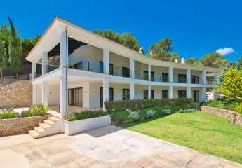 Große Luxus Villa mit separatem Gästehaus beim Strand in Cala Fornells