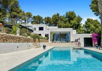 Exklusive Luxusvilla mit schönem Meerblick in Sant Josep de sa Talaia, Ibiza