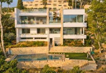Ein Haus wie ein Aussichtspunkt – Moderne Villa über der Bucht von Santa Ponsa