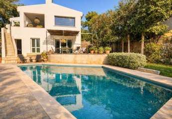 Mediterraner Wohntraum mit Pool und Garten in Costa de la Calma