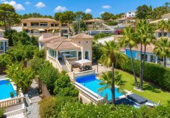 Mallorca-Lifestyle pur: Mediterrane Villa mit Pool, Whirlpool und Sonnen­terrassen