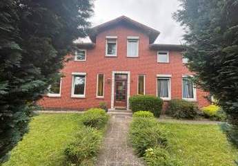 Historisches Haus mit Anbau auf 1.500 m² Bauland – Ein Juwel mit großem Potenzial mit 2 Garagen Nähe Groß Timmendorf