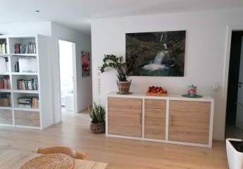 Große 5 Zimmer Wohnung in der Stadt