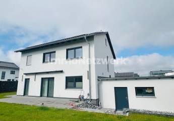 **Einziehen. Wohlfühlen. Zukunft leben.***KFW-Energieeffizienzhaus