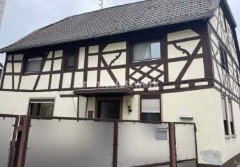 Behaglich, gepflegt, bezugsfertig! Erstrebenswertes Fachwerkhaus für die große Familie