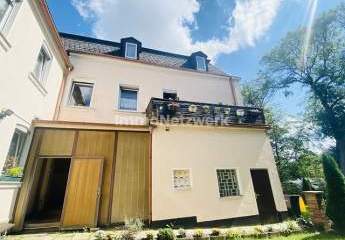 ***Großzügiges Vierfamilienhaus mit Potenzial – Kapitalanlage trifft Lebensqualität***